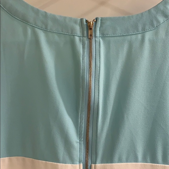 Gorgeous Dress ❤️ - Picture 4 of 4